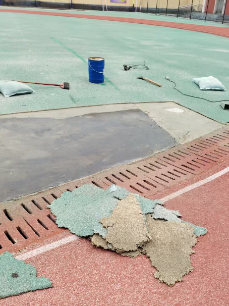 博尔塔拉球场翻新维修补、球场翻新修补改造